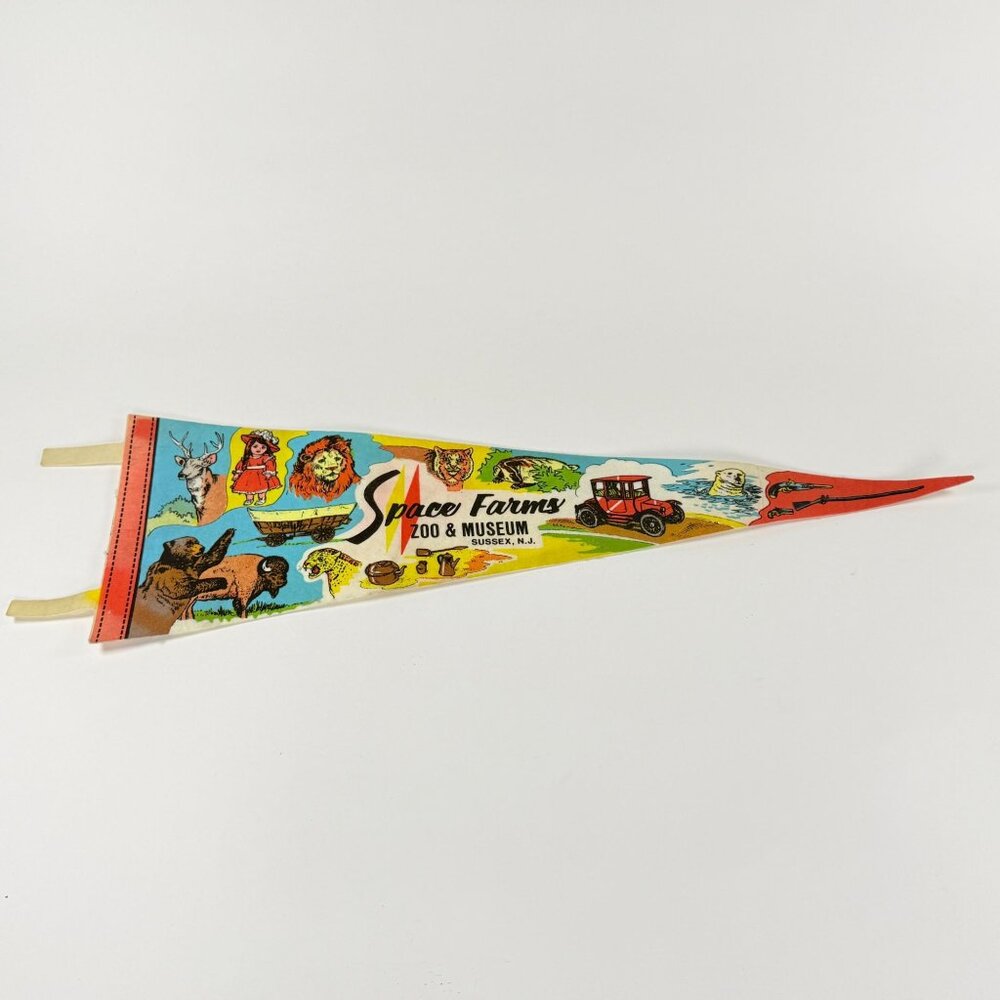 Vintage Space Farms Zoo Museum Pennant Sussex NJ Colorful Felt Graphics